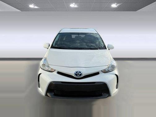 2017 Toyota Prius v Three