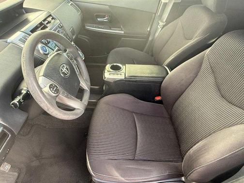 2017 Toyota Prius v Three