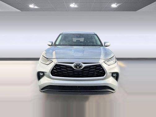 Blueprint 2025 Toyota Highlander LE