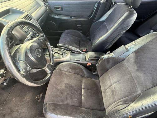 2001 Lexus IS 300 Base