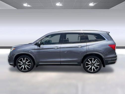 Gray 2021 Honda Pilot Touring 8-Passenger