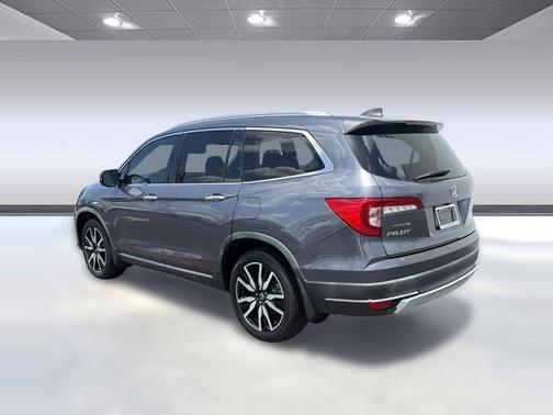 Gray 2021 Honda Pilot Touring 8-Passenger