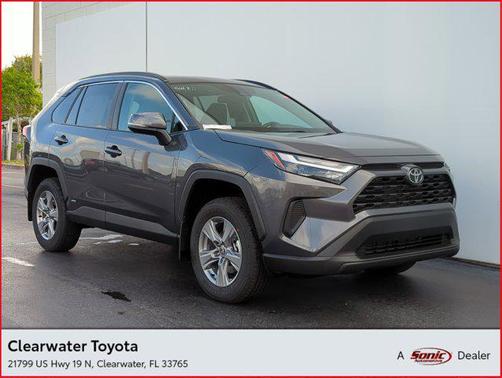 2025 Toyota RAV4 Hybrid XLE