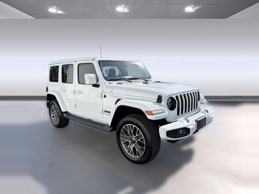 Bright White Clearcoat 2022 Jeep Wrangler Unlimited 4xe Sahara High Altitude
