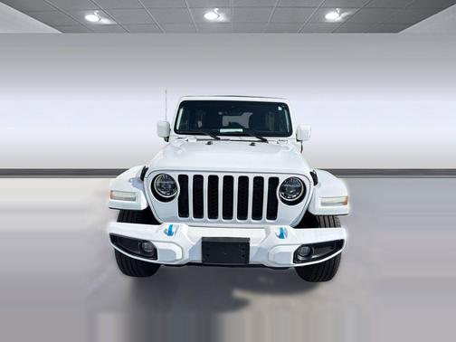 Bright White Clearcoat 2022 Jeep Wrangler Unlimited 4xe Sahara High Altitude