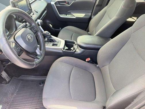 Magnetic Gray Metallic 2019 Toyota RAV4 LE