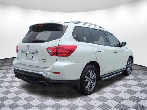 2019 Nissan Pathfinder SV
