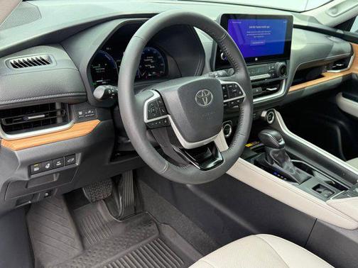 2025 Toyota Grand Highlander Limited