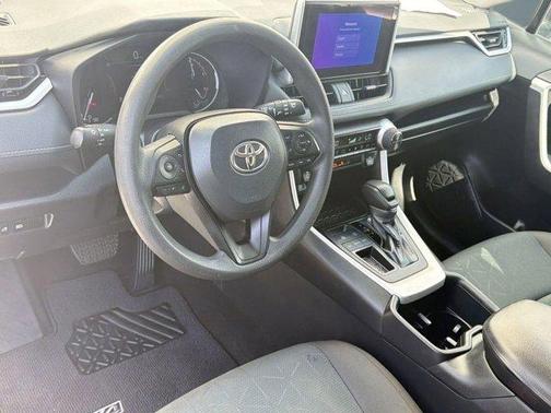 Ice Cap 2024 Toyota RAV4 XLE