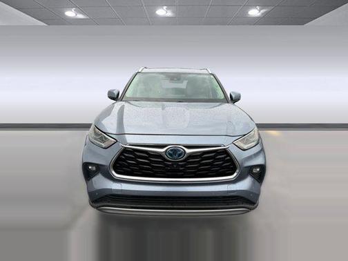 2021 Toyota Highlander Hybrid Platinum