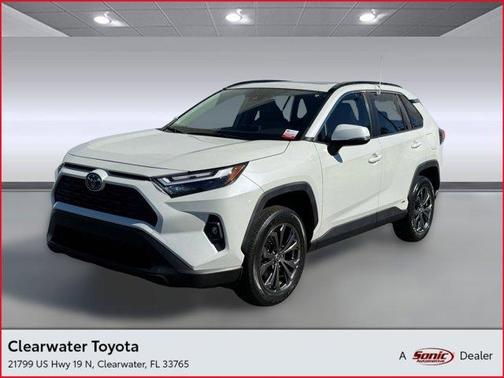 2022 Toyota RAV4 Hybrid XLE Premium