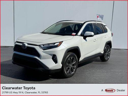 2022 Toyota RAV4 Hybrid XLE Premium