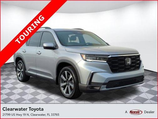2024 Honda Pilot Touring 8-Passenger
