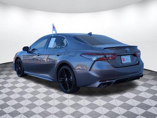 2024 Toyota Camry Hybrid SE