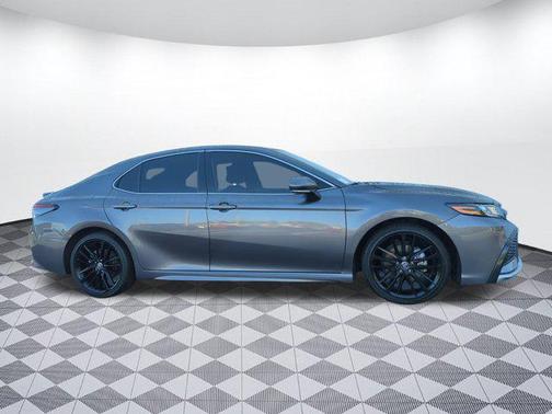 2024 Toyota Camry Hybrid SE