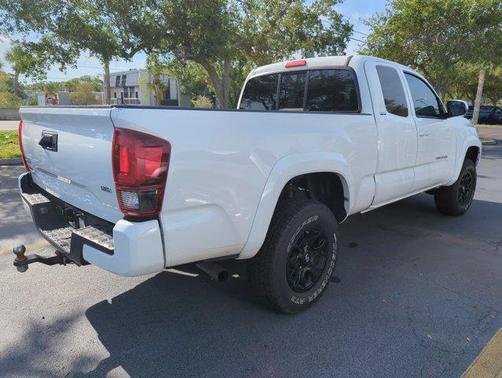 2022 Toyota Tacoma SR5
