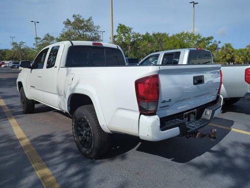 2022 Toyota Tacoma SR5