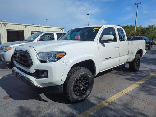 2022 Toyota Tacoma SR5