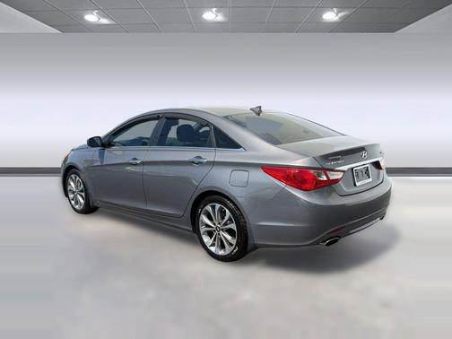 Harbor Gray Metallic 2013 Hyundai SONATA SE 2.0T