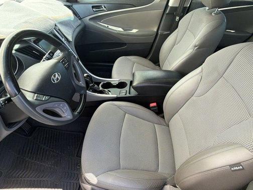 Harbor Gray Metallic 2013 Hyundai SONATA SE 2.0T