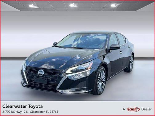 Super Black 2025 Nissan Altima SV FWD