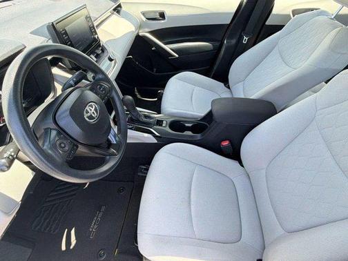 Sonic Silver 2022 Toyota Corolla Cross L