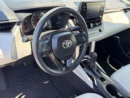 Sonic Silver 2022 Toyota Corolla Cross L