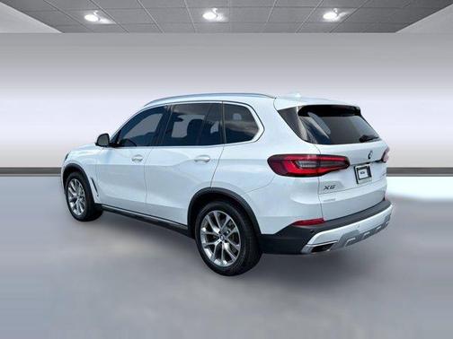 White 2021 BMW X5 xDrive40i