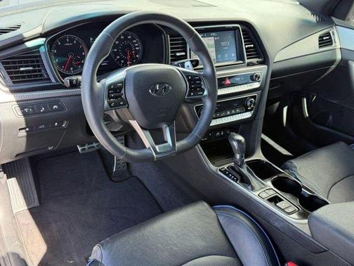 2018 Hyundai SONATA Limited 2.0T+