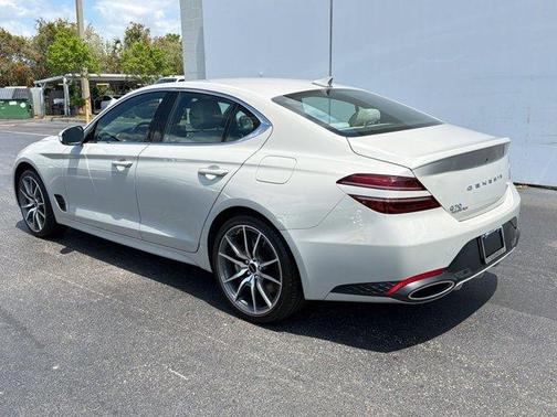 Vatna Gray 2025 Genesis G70 2.5T AWD