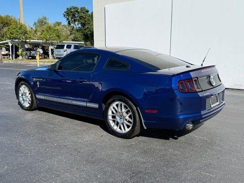 2013 Ford Mustang V6