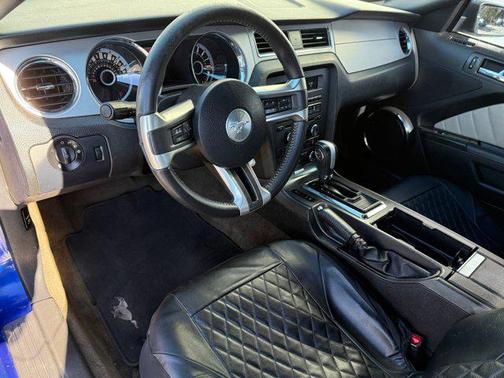 2013 Ford Mustang V6