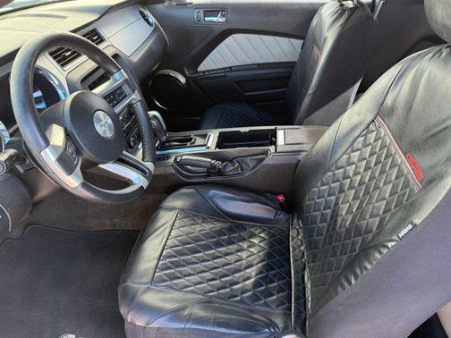 2013 Ford Mustang V6