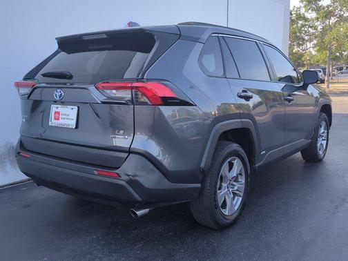 2024 Toyota RAV4 Hybrid LE