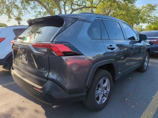 2024 Toyota RAV4 Hybrid LE