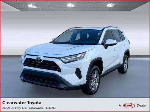 2022 Toyota RAV4 XLE