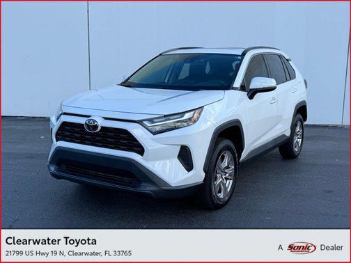 2022 Toyota RAV4 XLE