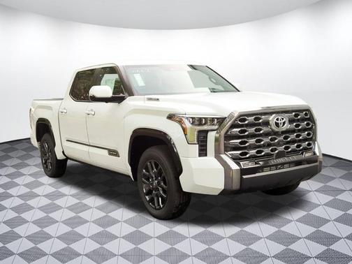 2025 Toyota Tundra Hybrid Platinum