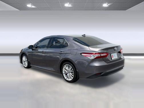 Predawn Gray Mica 2020 Toyota Camry XLE