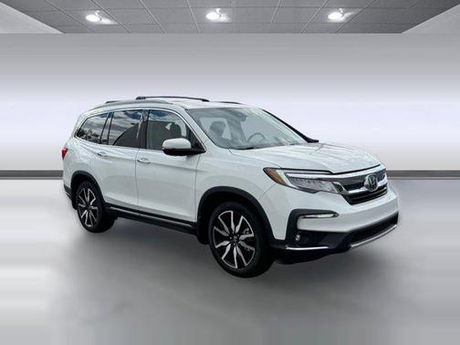 2021 Honda Pilot Touring 8-Passenger