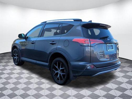 2018 Toyota RAV4 SE