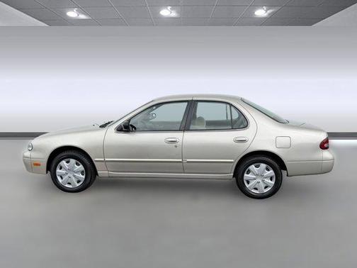 1995 Nissan Altima SE