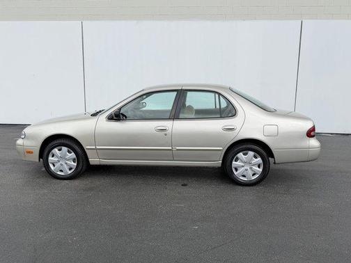 1995 Nissan Altima SE