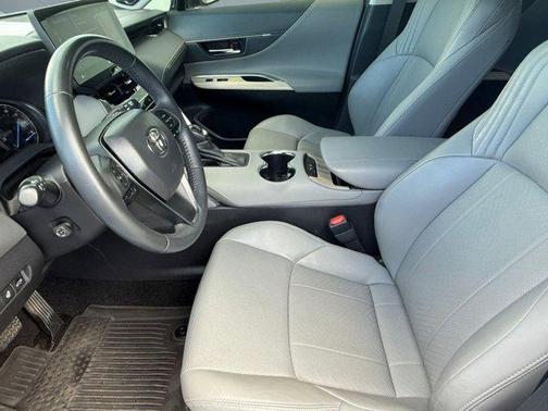 2022 Toyota Venza Limited