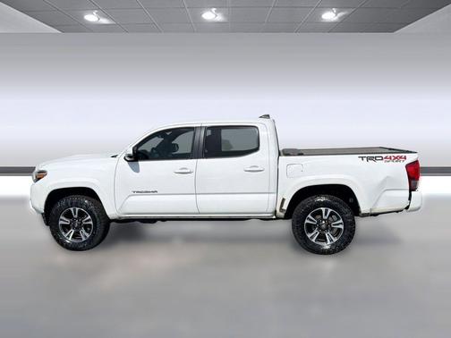 Super White 2017 Toyota Tacoma TRD Sport