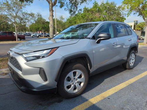 2024 Toyota RAV4 LE