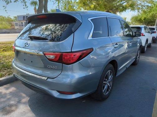 2017 INFINITI QX60 Base
