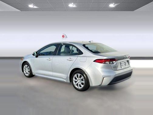 Classic Silver Metallic 2023 Toyota Corolla LE