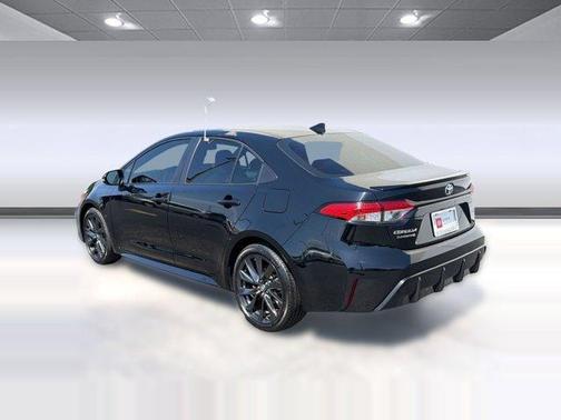 Midnight Black Metallic 2024 Toyota Corolla SE