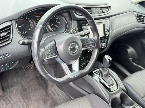 Caspian Blue Metallic 2019 Nissan Rogue SV